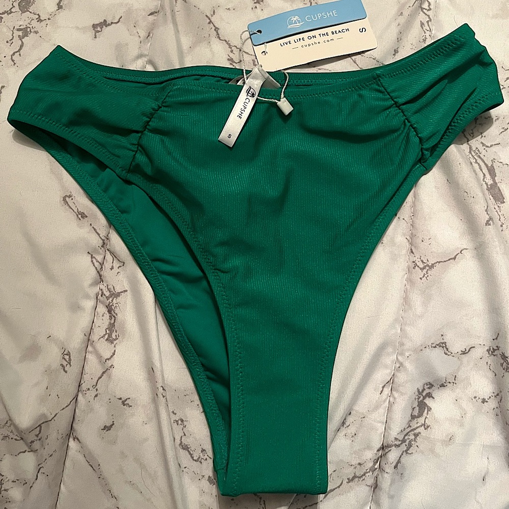 NWT‎ Cupshe green high waisted bikini bottom size S
